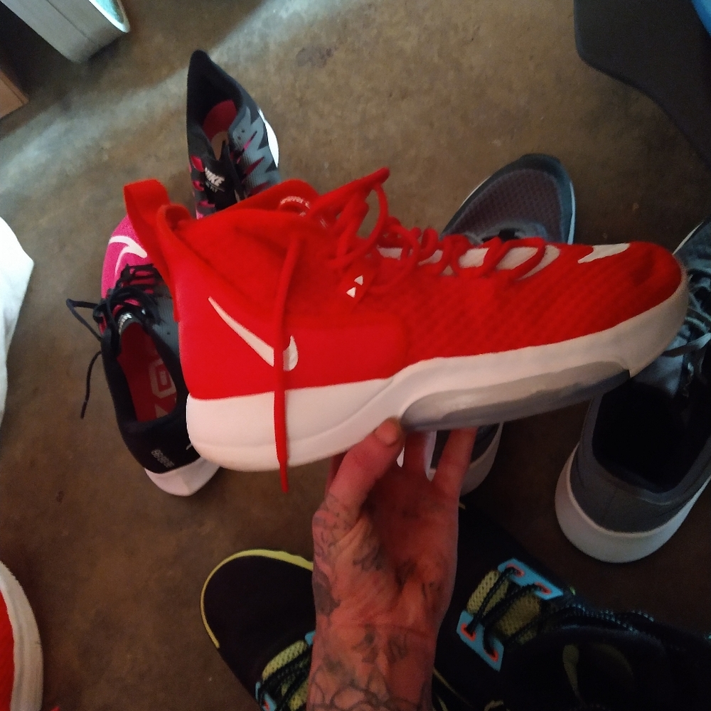 Men's shoes